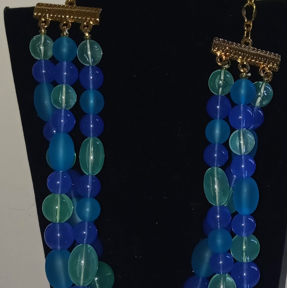 Costume jewlery